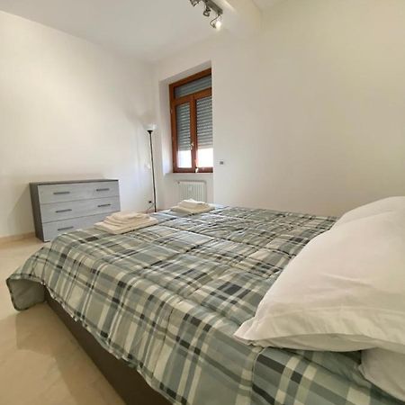 Elegante Appartamento In Centro Бергамо Екстериор снимка