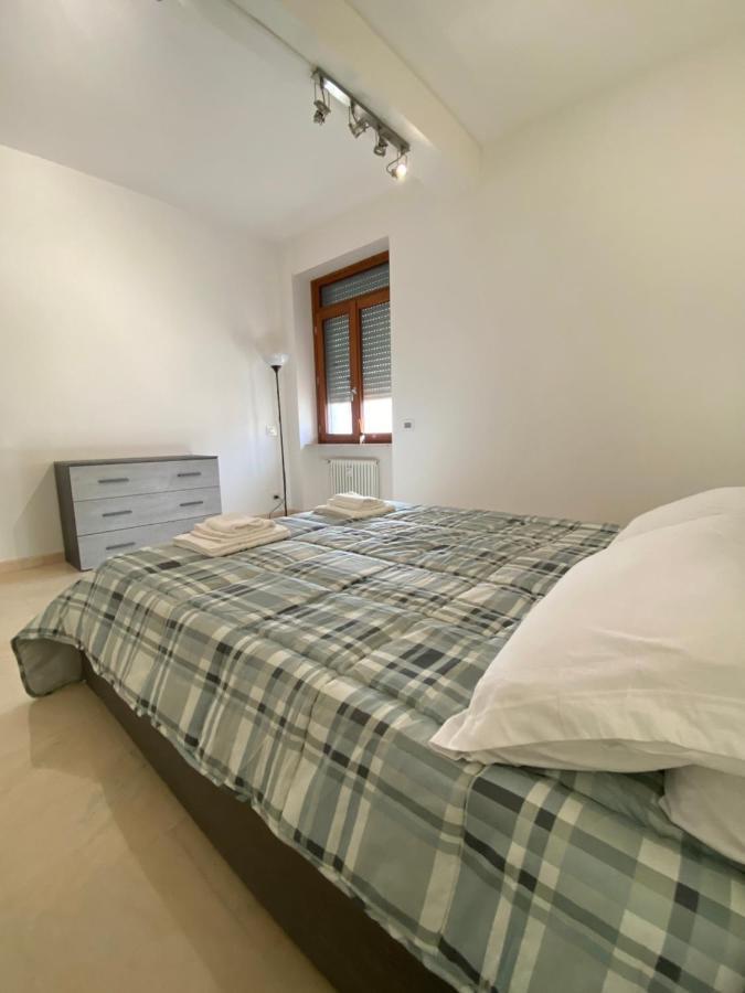 Elegante Appartamento In Centro Бергамо Екстериор снимка